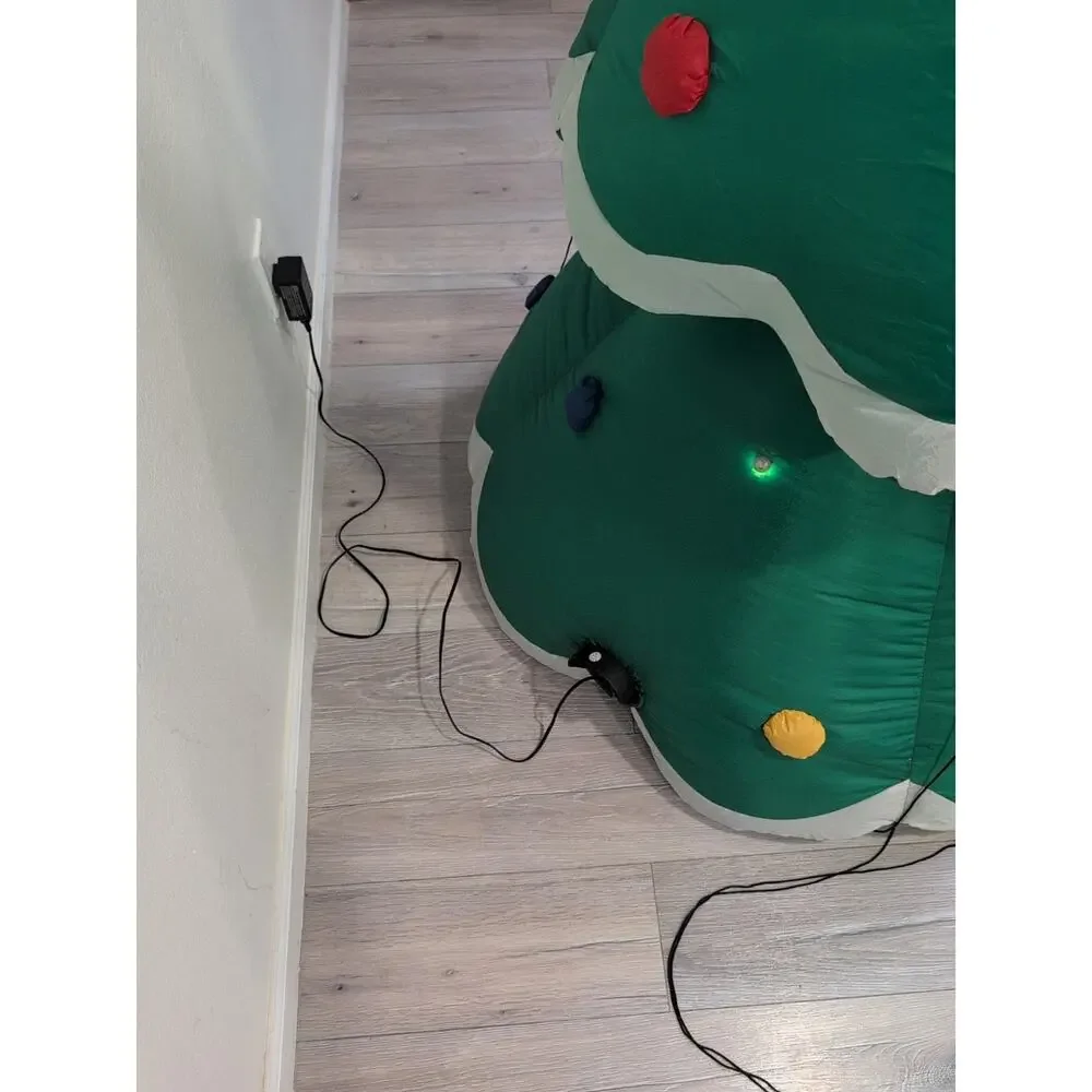 7' Air blown Inflatable Gemmy Christmas Tree‎ w/ Star and Ornaments Tested Work